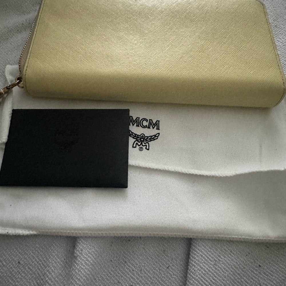 Mcm - Picture 7 of 8